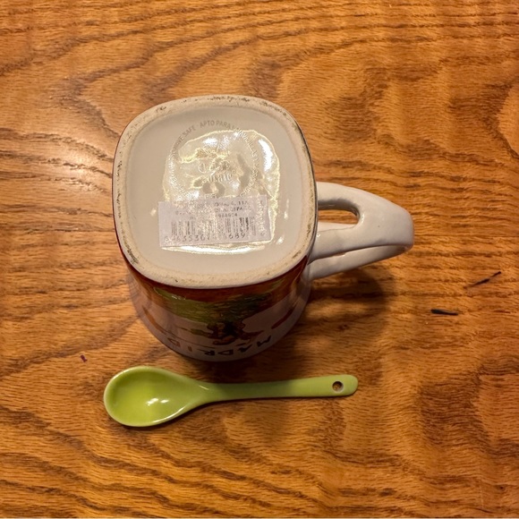 Souvenir Coffee Mug With Spoon - Picture 10 of 11